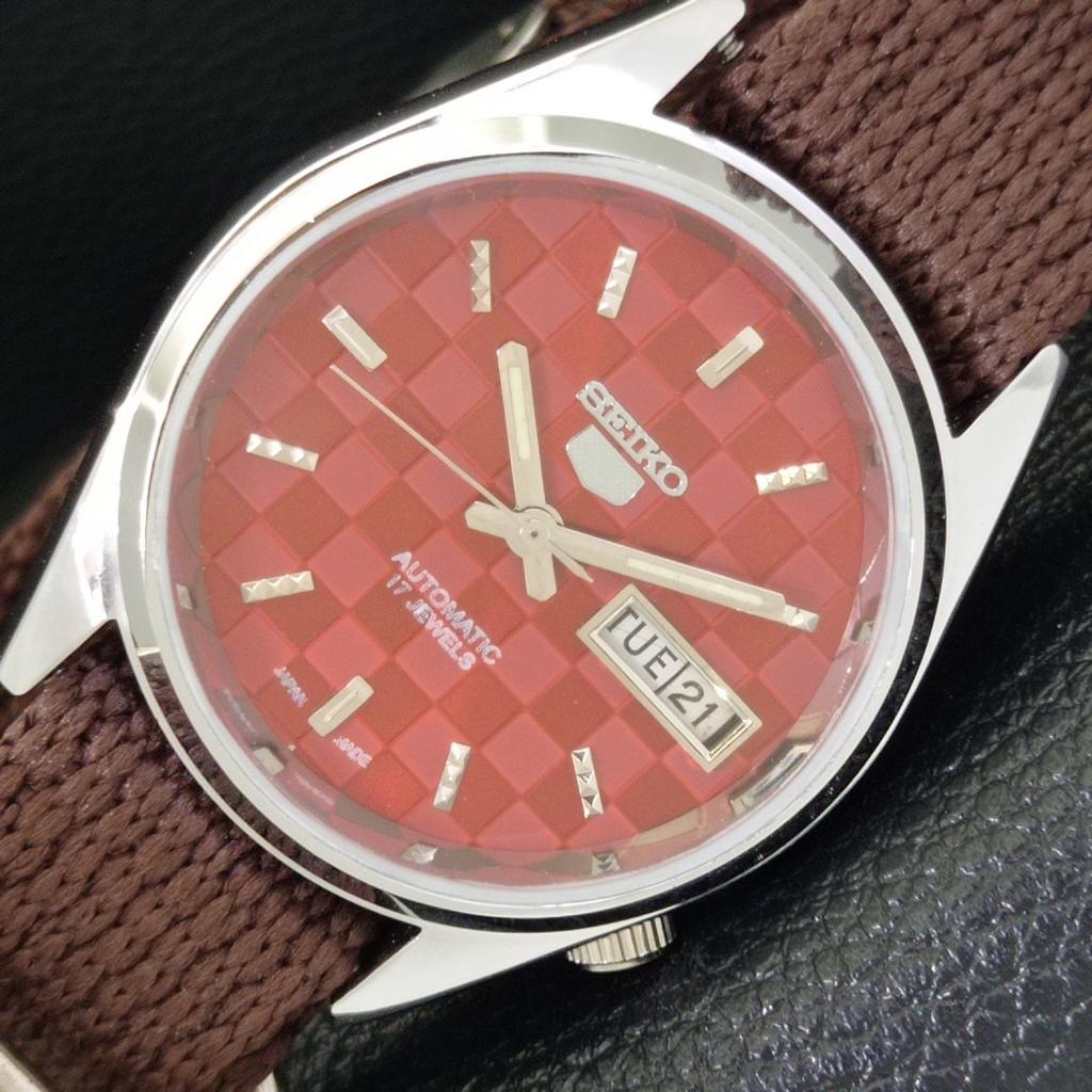 

VINTAGE SEIKO 5 AUTOMATIC REFURBISHED JAPAN MENS RED COLOR DIAL WATCH a440415-4 Sk-a440415