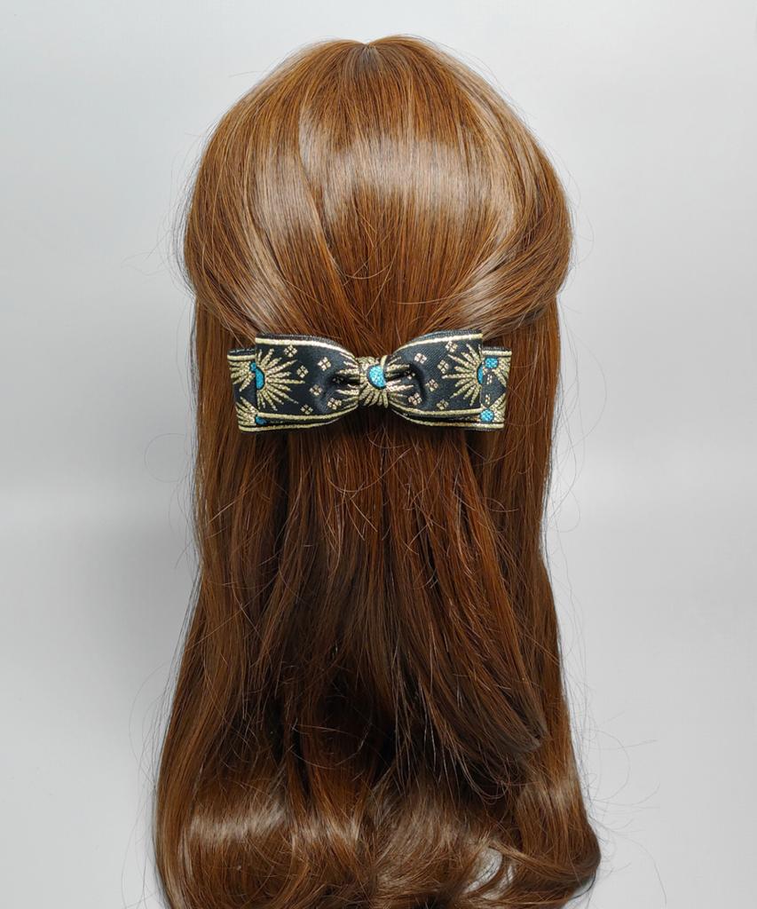 Maia Retro Pearl Hairpin - Gold