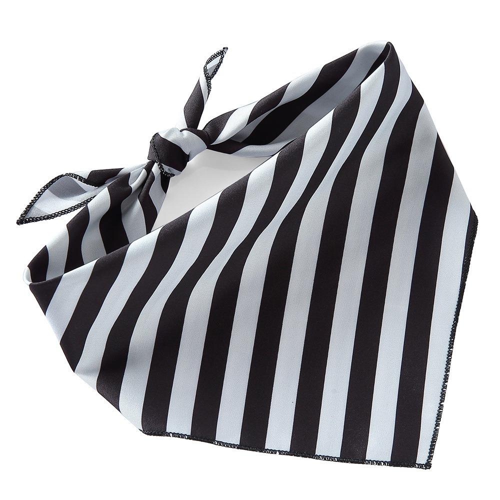 Popular pet triangle towel cat and dog universal cute bib scarf decoration small dog dog saliva towel