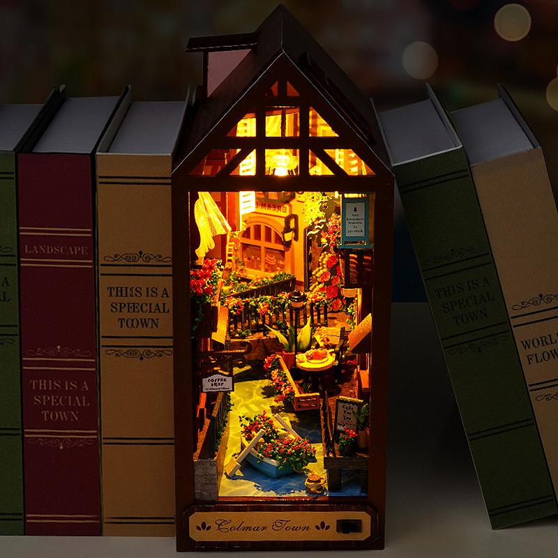 Bücherregal-Set Puppenhaus Holz Beleuchtet DIY Buchnische Bausatz 3D Puzzle Zusammenbau Gebäudemodell Buchstützen Geburtstagsgeschenke für Erwachsene