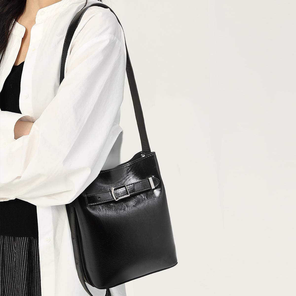 FOXER 2026 Soft PU Leather Women s Crossbody Bucket Bag Minimalist Fashion Large Capacity Women s Shoulder Trendy Bag for Daily