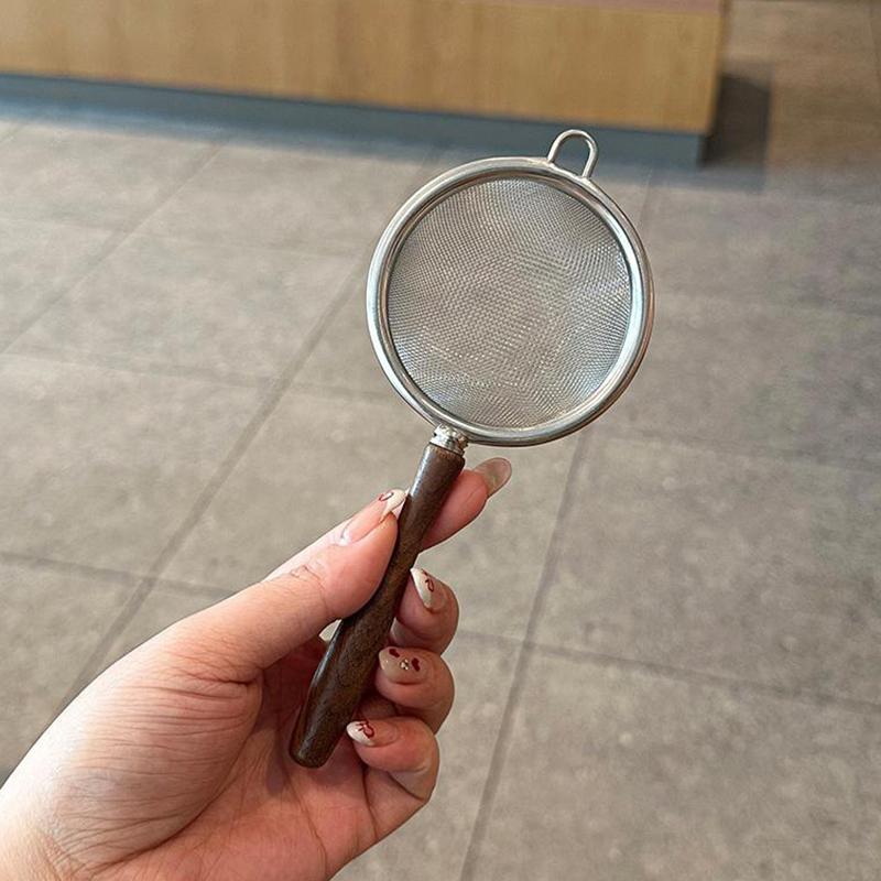 Wooden Handle Stainless Steel Small Colander Fine Mesh Oil Strainer Multi-Function Filter Mesh Flour Sifter Kitchen Baking Tools
