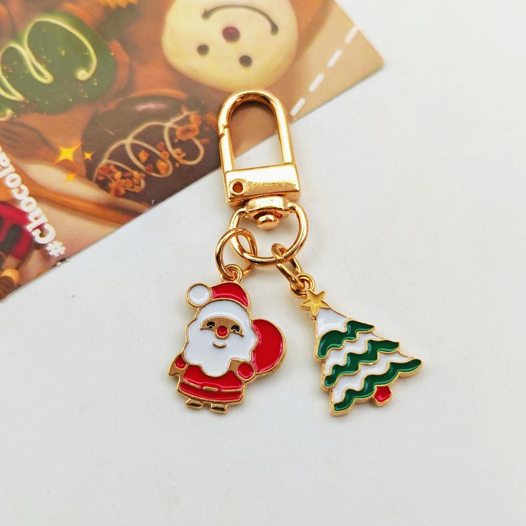 Festive Christmas Keychain: Metal Tree, Snowman & Santa Bag Charm – Stylish Small Gift