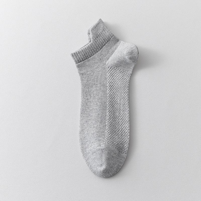 Men's Summer Thin Pure Color Simple Sweat Absorbing Breathable Ear Lifting Mesh Low Top Socks