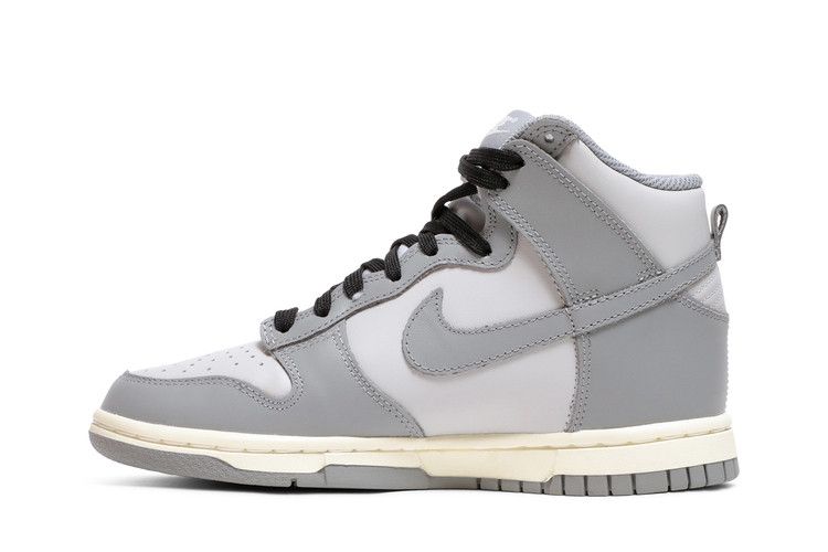 Nike Wmns Dunk High 'Aged Grey'