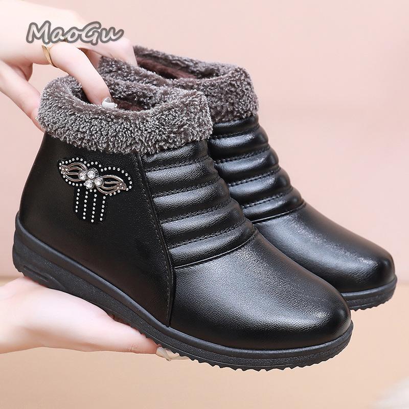 Mom's Winter Soft Soled Anti Slip Snow Boots with Short Plush Middle-aged Elderly Warm Cotton Short Boots Size 35-41 Botas Mujer
