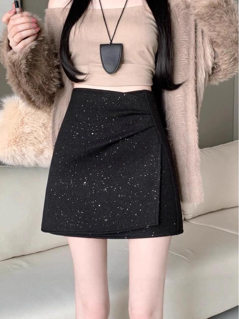 Black Sequined Woolen High-Waisted A-Line Skirt for Autumn/Winter - Slimming, Hip-Hugging, Irregular Hem, with Anti-Exposure Design.