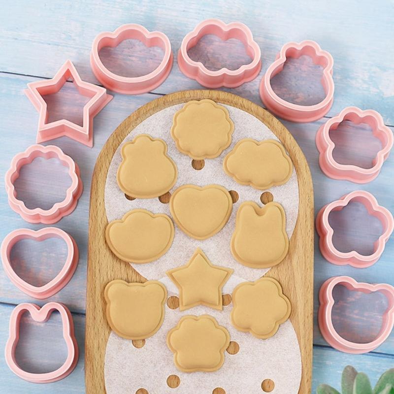 10Pcs Plastic Biscuit Cutter Fondants Molds Press Cookie Stamp Cartoon Pattern Cookie Cutter for Sugar Cake Snacks