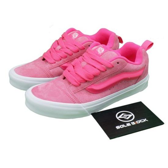 

Vans Knu Skool Low Розовый Гло Мужские VN0009QCYU2 EU 39 розовый