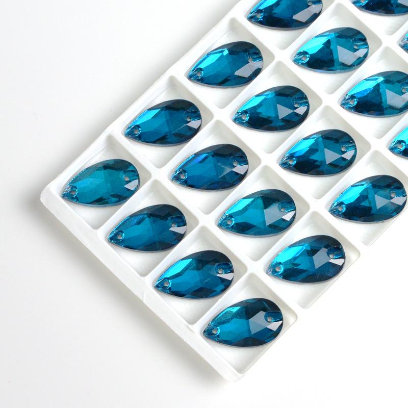 Strass Goutte à Deux Trous Cousus à la Main à Dos Plat pour Costumes de Danse