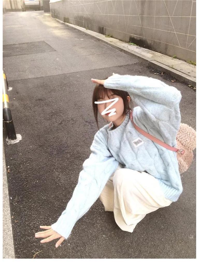 Women's Cozy Blue Sweater - Oversized Knit Pullover for Autumn and Spring