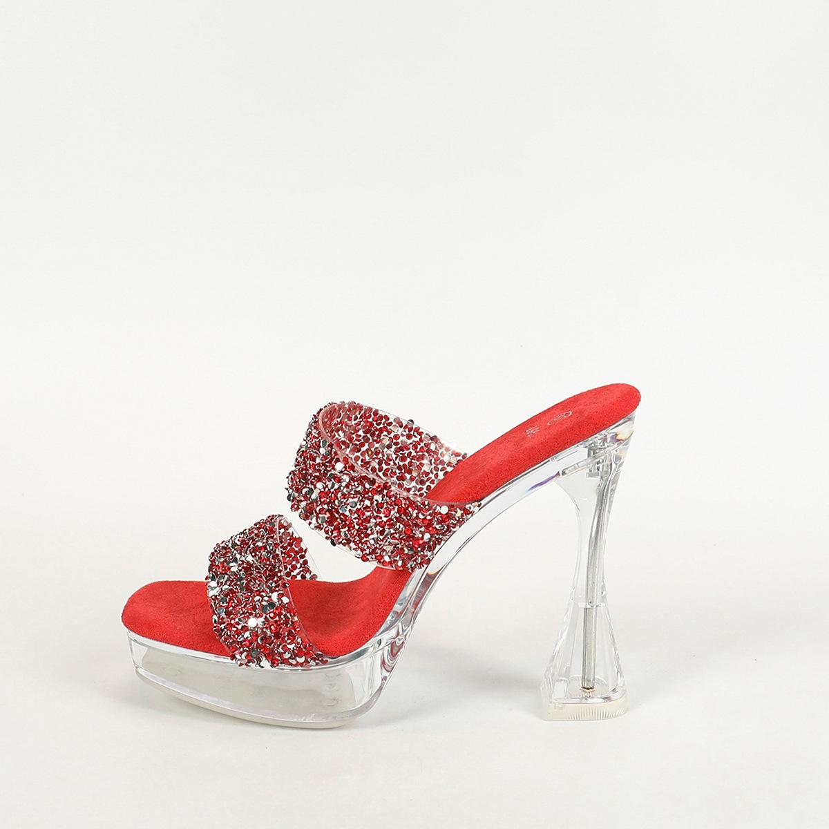 Сексуальная модель автомобиля — фото 7