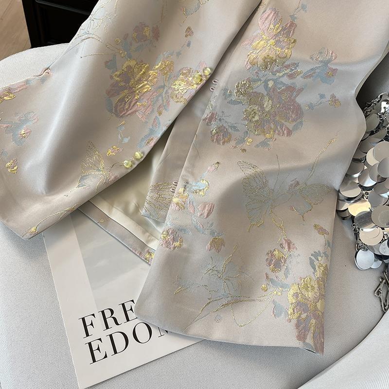 2025 Retro Button-up Small Round Neck Jacquard Brocade Exquisite Embroidered Vest Top