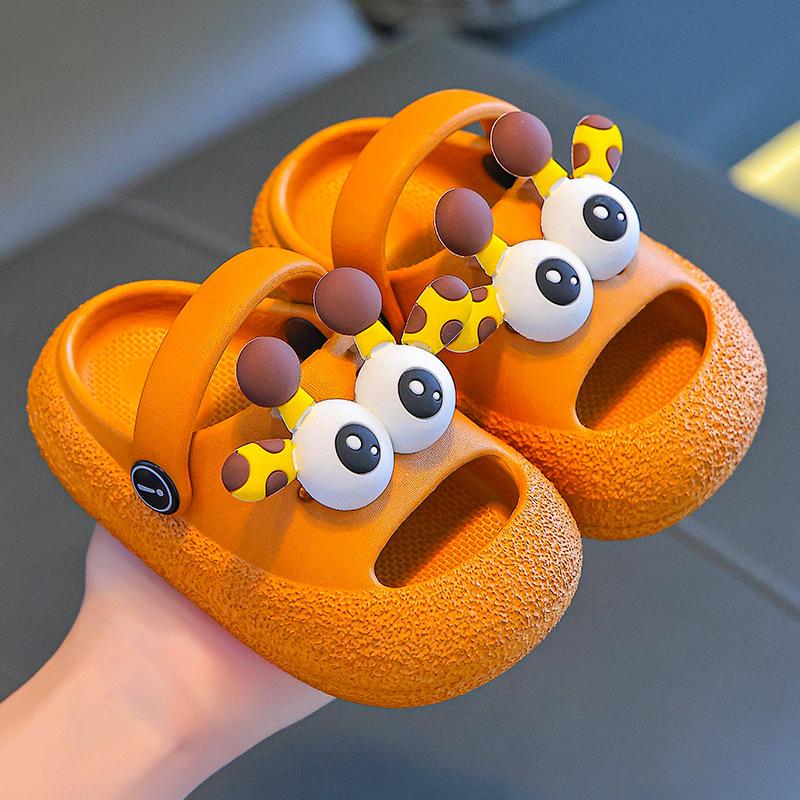 EVA Barn Tecknad Anti-halk Sandaler: Söta, Slitstarka, Mjukbottnade Tofflor för Pojkar och Flickor - Perfekta för Sommar & Inomhusbruk
