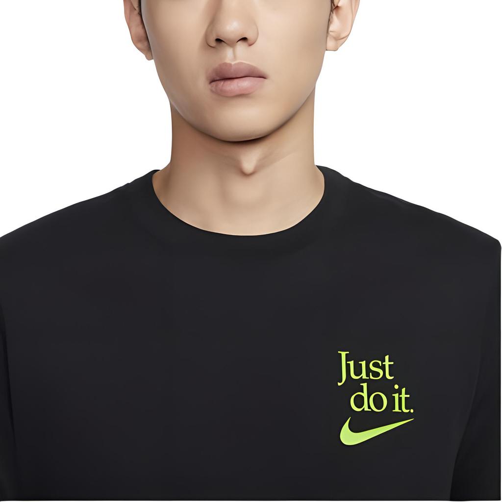 New Nike T Shirt HV9487-010