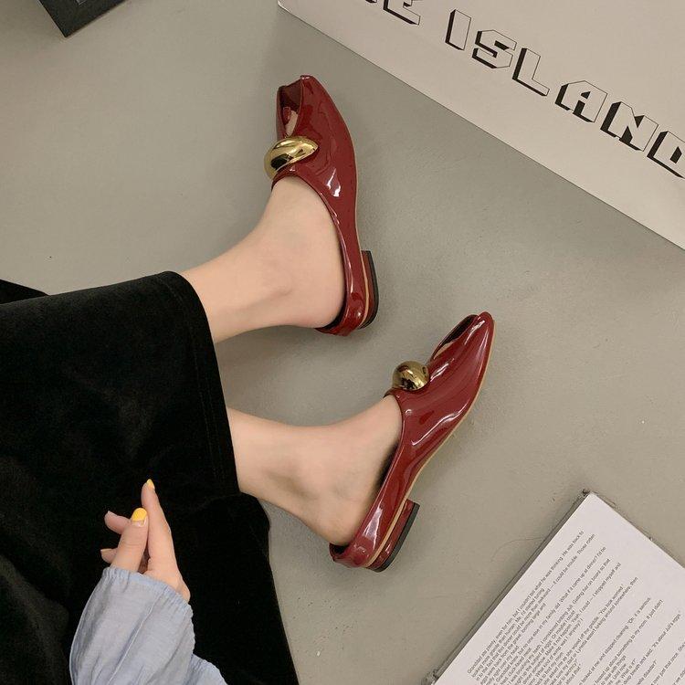 Fashion Women Flats Mules Slippers Hollow Sandals Woman Shoes Summer 2025 Sexy New Slingback Leather Shoes Luxury Brand Mujer Flip Flops