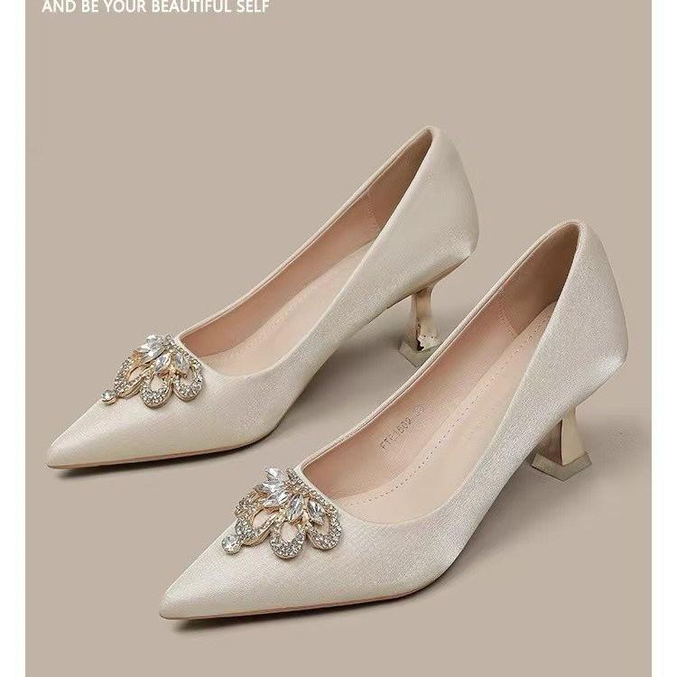 Leisure Sandals for Women Slides Casual Strange Mid Heels Classic Shoes Women Bling Bright Diamond Pointed Toe Summer Sandals