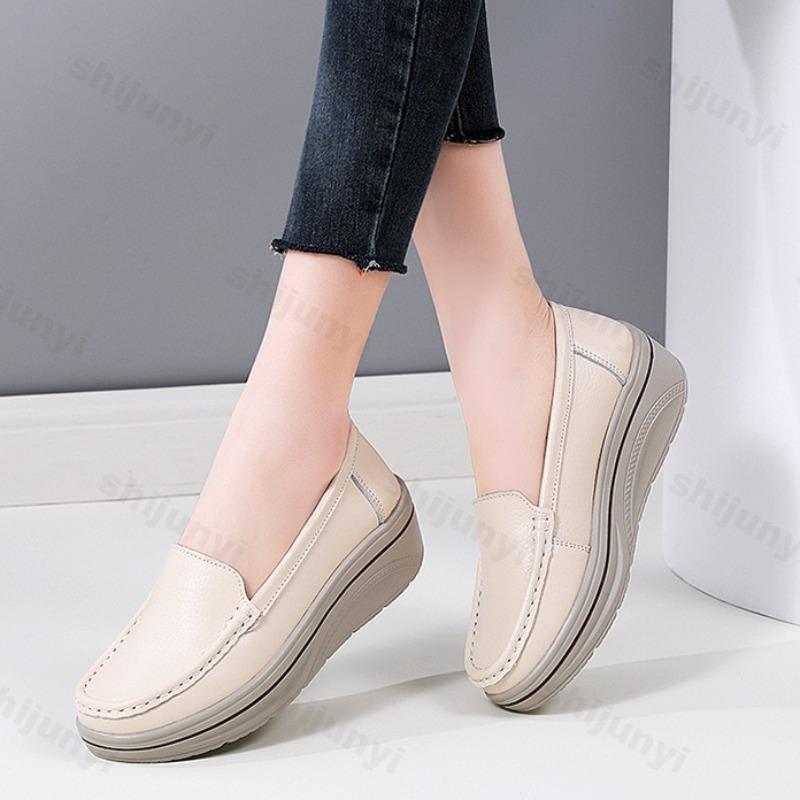 Fashion Women Loafers Vulcanize Sneakers Plateforme Moccasin Shoes 48 Size College Student Sport Twnis Famous Sneskers Zapatos Mujer