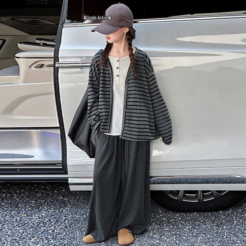 Mädchen 2025 Gestreiftes Cardigan-Set - Herbst/Frühling Koreanischer Stil 3-teiliges Outfit