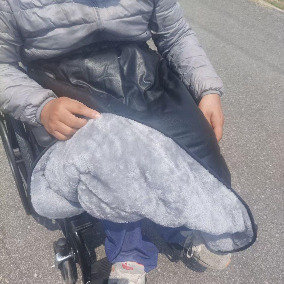 

Windproof Wheelchair Travel Blanket - Winter Leg Warmer for Elderly