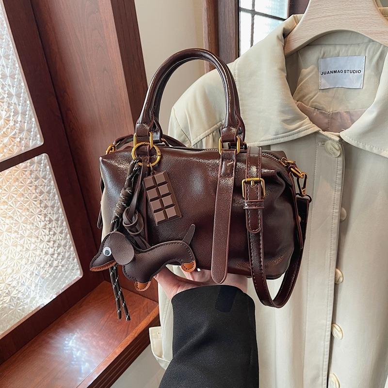 Autumn and winter retro handbag bag women's new trendy bowling bag simple shoulder crossbody pillow bag