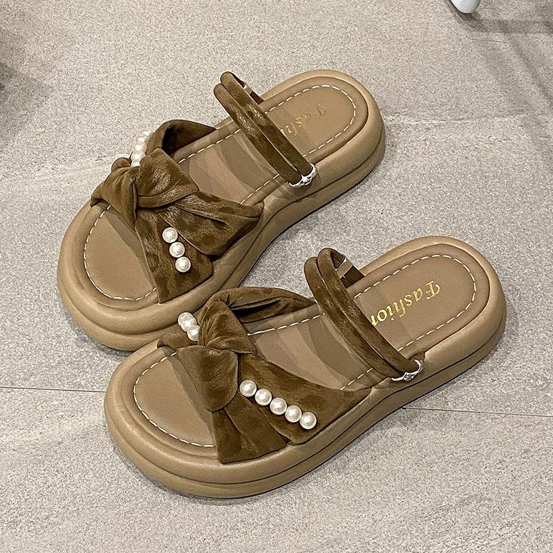 Slippers women's summer outer wear thick-soled beautiful not tired foot muffin slippers 2025 new thick-soled sandals