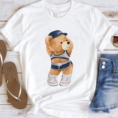 Bär in Trainingskleidung Damen Bedrucktes Cartoon Basic T-Shirt Kurzarm Top Modisches Sommer Casual Niedliche Damenbekleidung