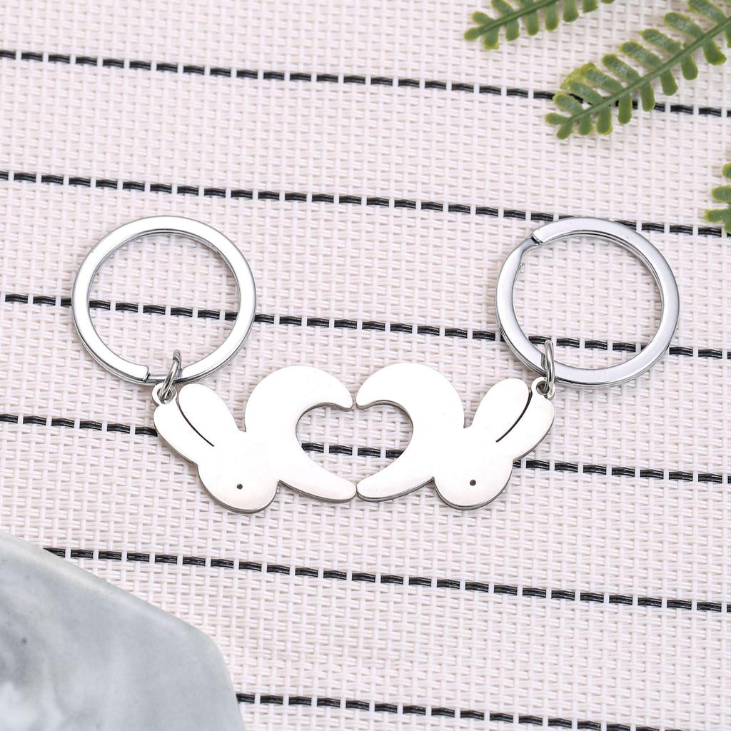 Splicing Love Rabbit Stainless Steel Keychain Cute Heart Design Fashion Couple Best Friend Pendant Practical Gift