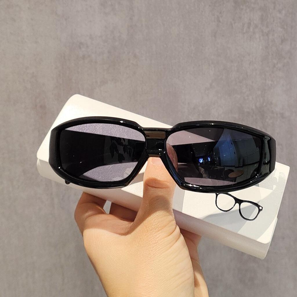 

Cool Futuristic Sun Glasses Kids Cyberpunk Sport Sunglasses Children Streamlined Shades Boys Girls Eyeglasses Trendy Eyewear чёрный