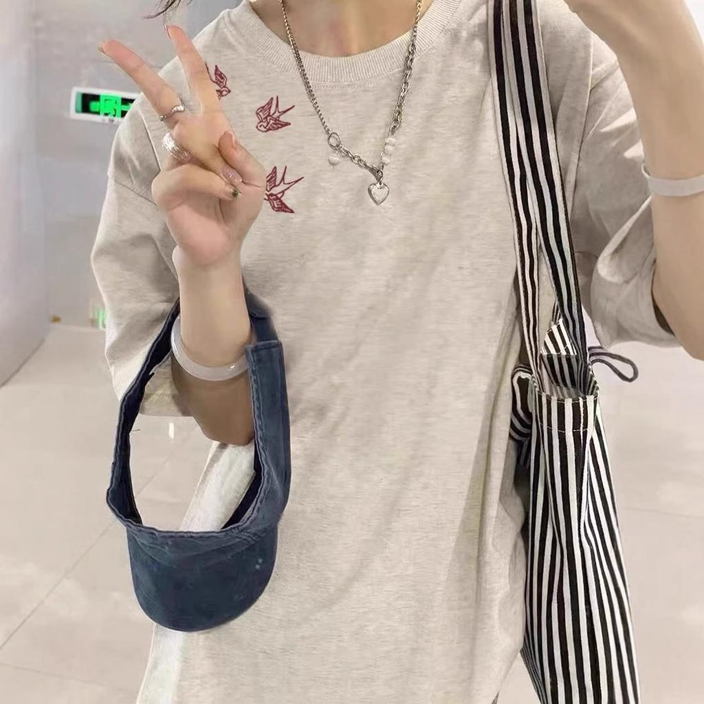 Cotton short-sleeved t-shirt women's print pattern literary niche design sense ins American retro oversize top tide