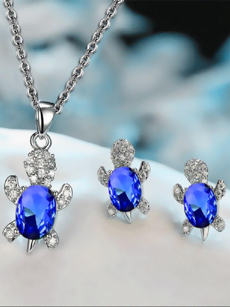 3-teiliges versilbertes Halsketten-Ohrring-Set für Damen, leichter Luxus-Modestil, Schildkrötenform mit mehrfarbigem Glasdiamant
