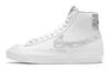 Blazer Mid 77 Weißes Logo Print GS DJ4624-100