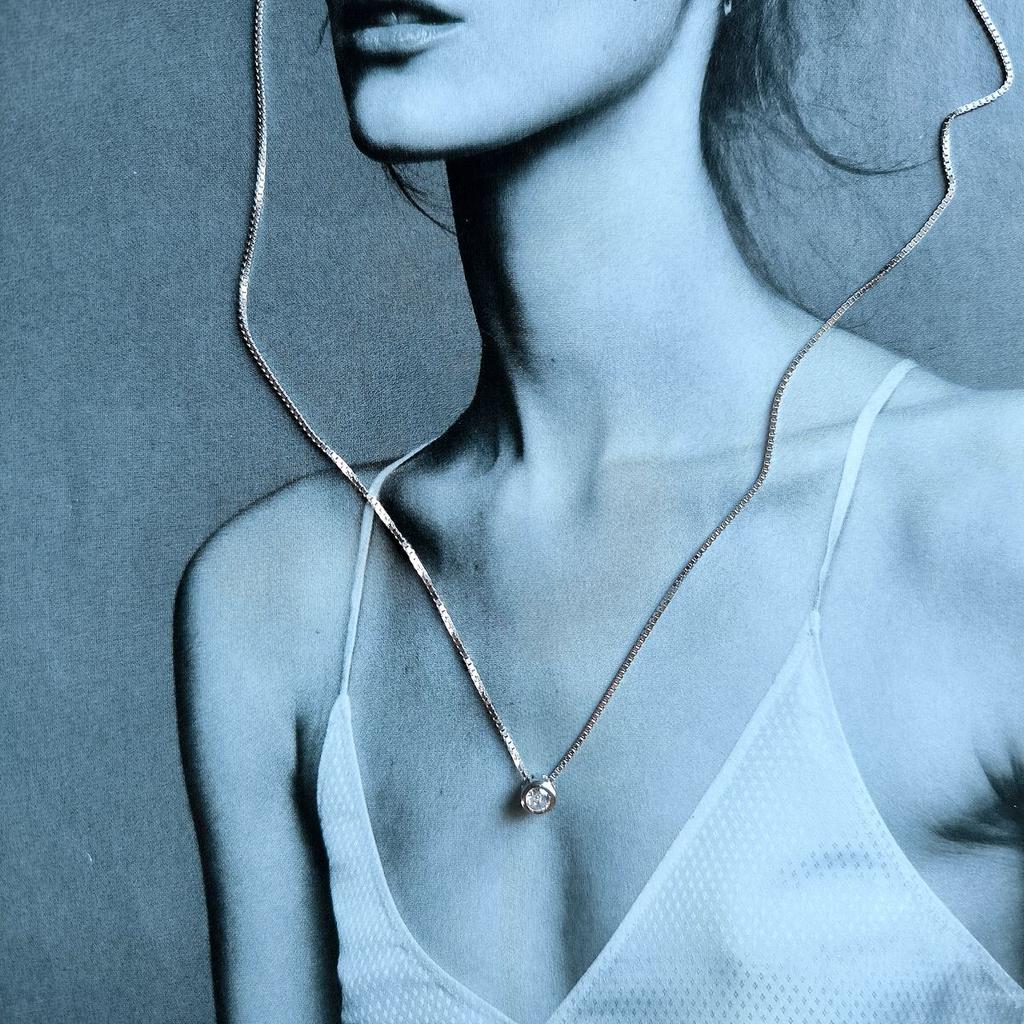 Silver Necklace with Cubic Zirconia, Product Weight 2.14 G (2160915)