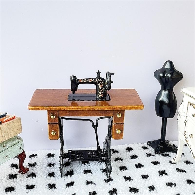 Realistic Miniature Sewing Machine Dollhouses Decors Retro Design for Nostalgic Collectors and Home Decoration