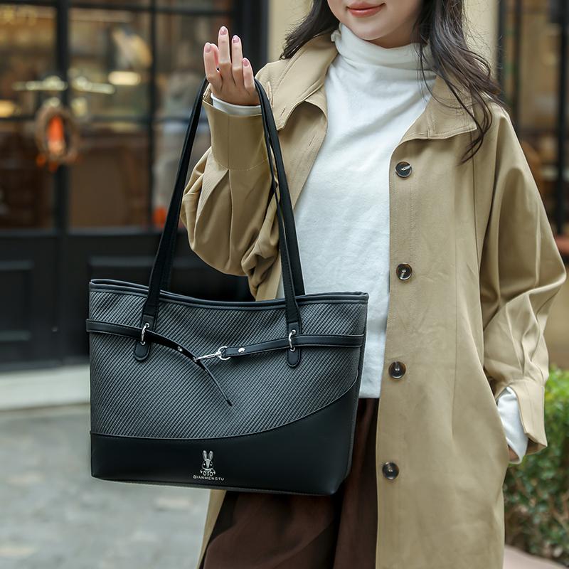 Large Capacity Handbag Women's Color Contrast Shoulder Underarm Bag Commuter Tote Bag