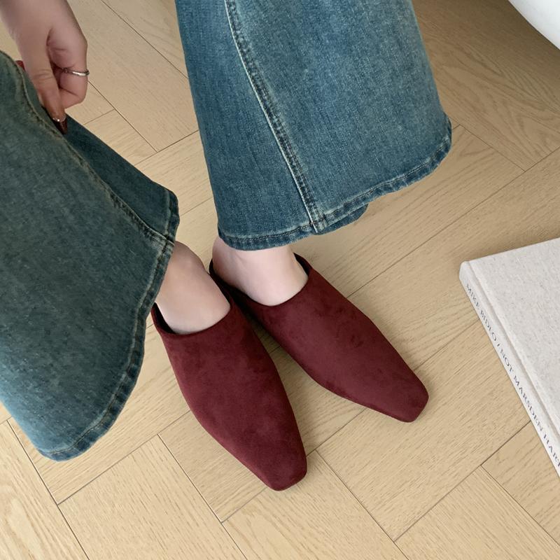 Móda SUOJIALUN Podzim Nová Značka Dámské Pantofle Módní Kulatá Špička Nazouvací Dámské Elegantní Nazouvací Muly Boty Měkký Plochý Podpatek Nazouvací Boty