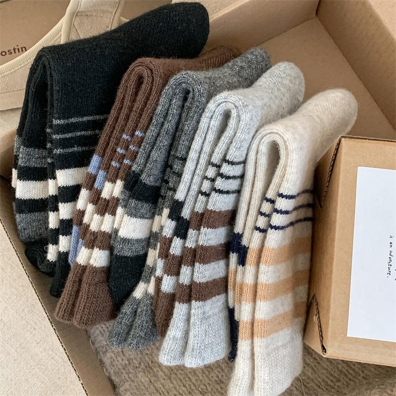 Wool Socks for Women in Autumn and Winter, Color-blocking Striped Mid-calf Pile Socks, Thickened and Warm Wool Socks