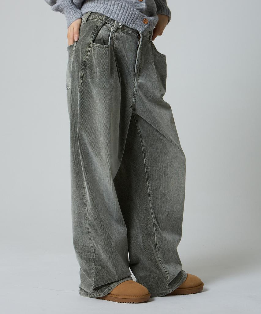 UNKNOWN PLANET Custom One-Pleat Wide Corduroy Pants Washed Khaki