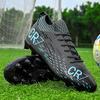 Spor için özel ayakkabılar – Kramponlar