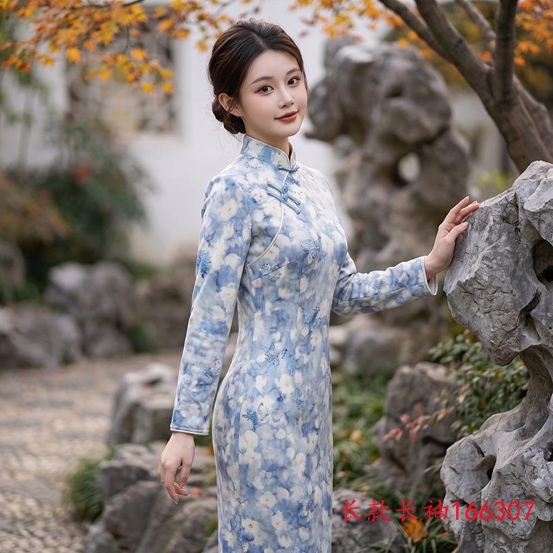 Retro Chinese style old Shanghai traditional Chinese cheongsam 1011 autumn new slim and thin long-sleeved cheongsam dress