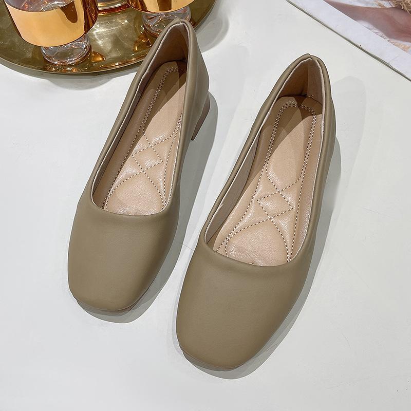 

Work shoes women s black soft sole comfortable work long standing not tired feet shallow mouth flat sole soft leather single shoes square head grandma 40 хакі