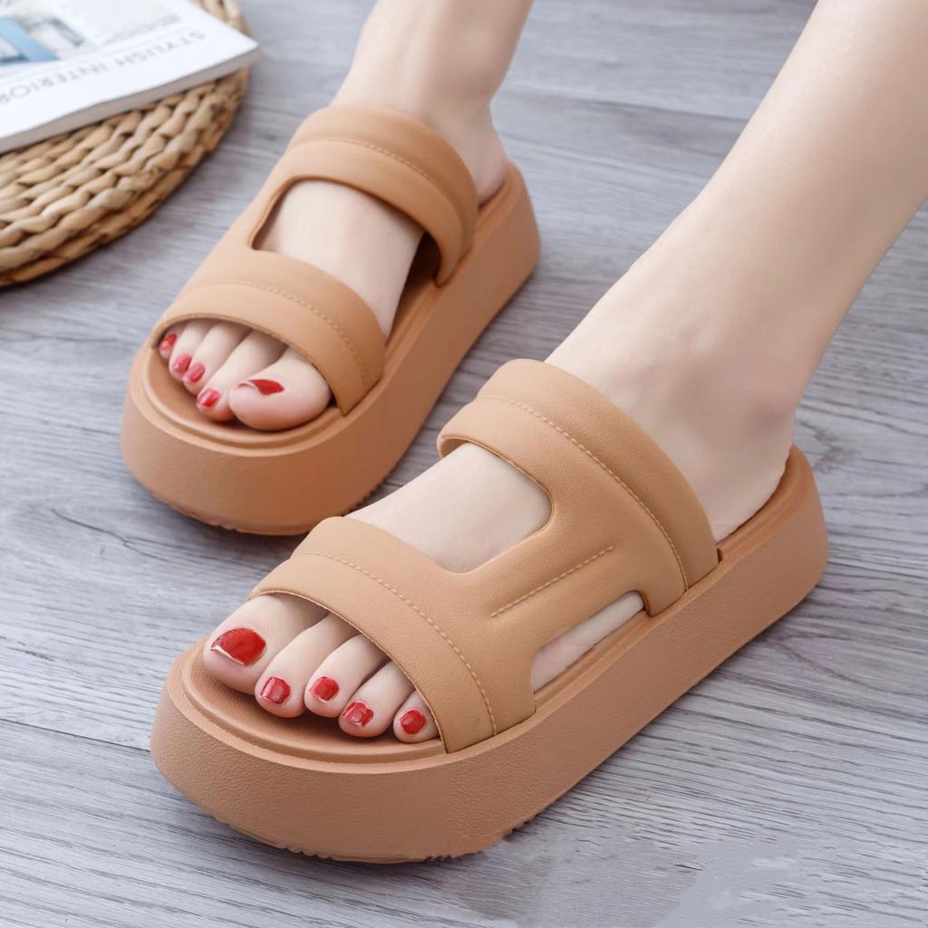 New Summer Women's Fashion Soft Sole Non-Slip Thick Sole Slide Sandals Outdoor Beach Slippers