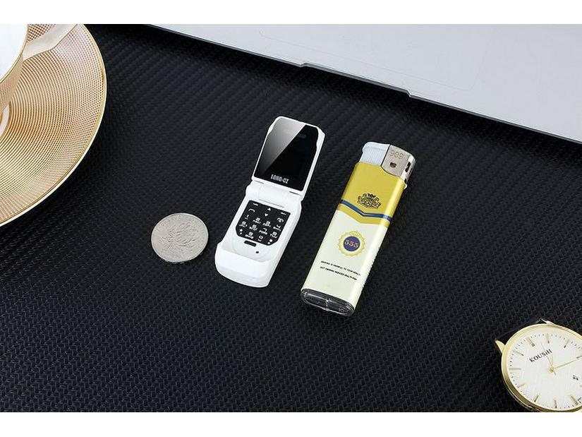 Kompaktes J9 Klapphandy: Mehrsprachiges Mini-Gerät mit Bluetooth und Magic Sound Funktionen