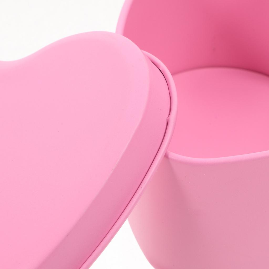 4Pcs Heart Candy Boxes Wedding Treat Tinplate Storage Box Elegant Heart Shaped Candy Packaging Box Valentine Wedding Favor