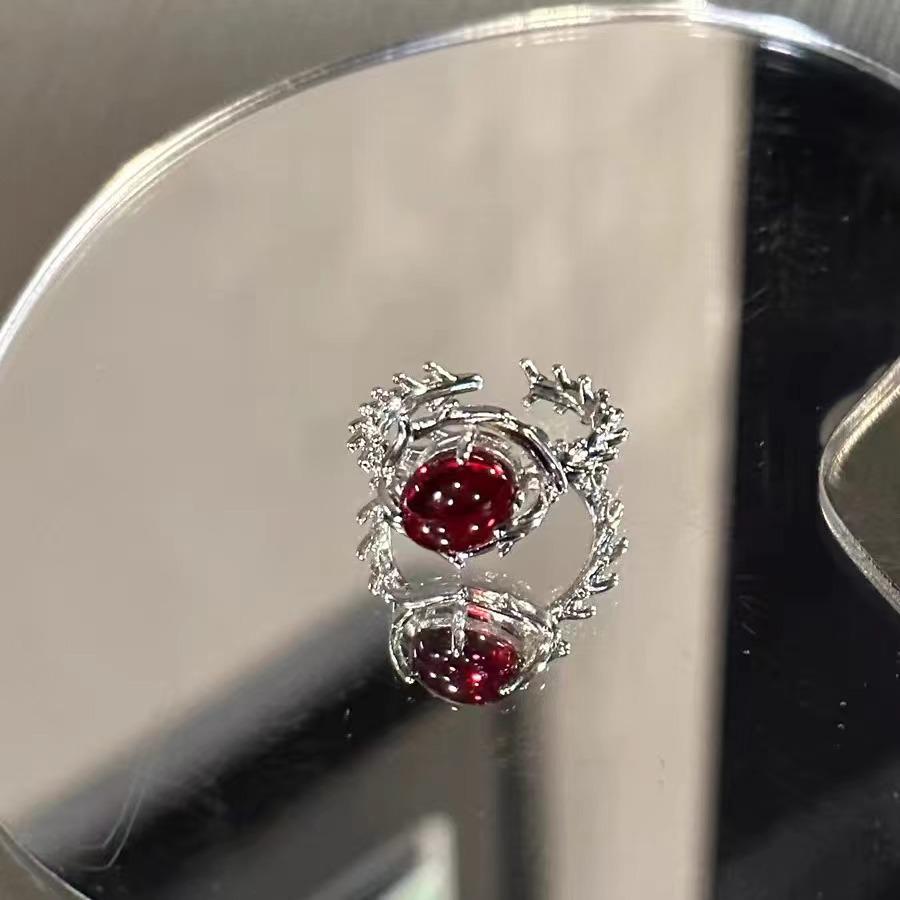 Unisex Dark Style Thorn Ruby Ring - Niche Design, High-End Adjustable Couple's Ring