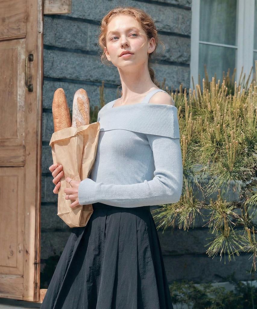 ZEROSTREET [4 Colors] Light Asymmetrical Off-Shoulder Sweater