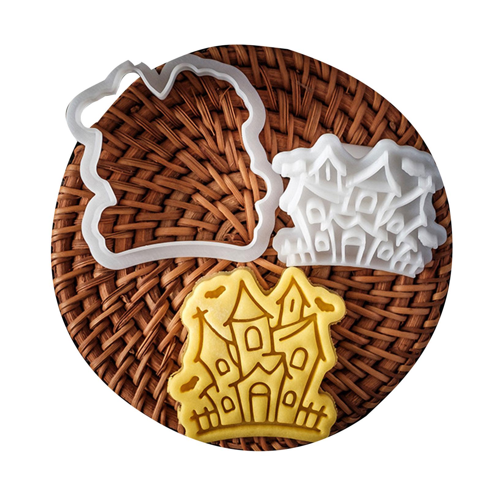 

Halloween Cookie Cutter Baking Molds Easy to Clean for Home Party Organizers Cartoon Spooky Haunted House Biscuit Molds 17