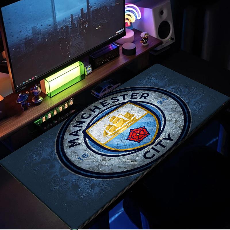Tappetino per mouse con stemma del Manchester United, Base in gomma, Tappetino per mouse per giocatori e uso in ufficio, Scrivania da gioco, Tappetino facile da pulire Regali di Natale per tifosi