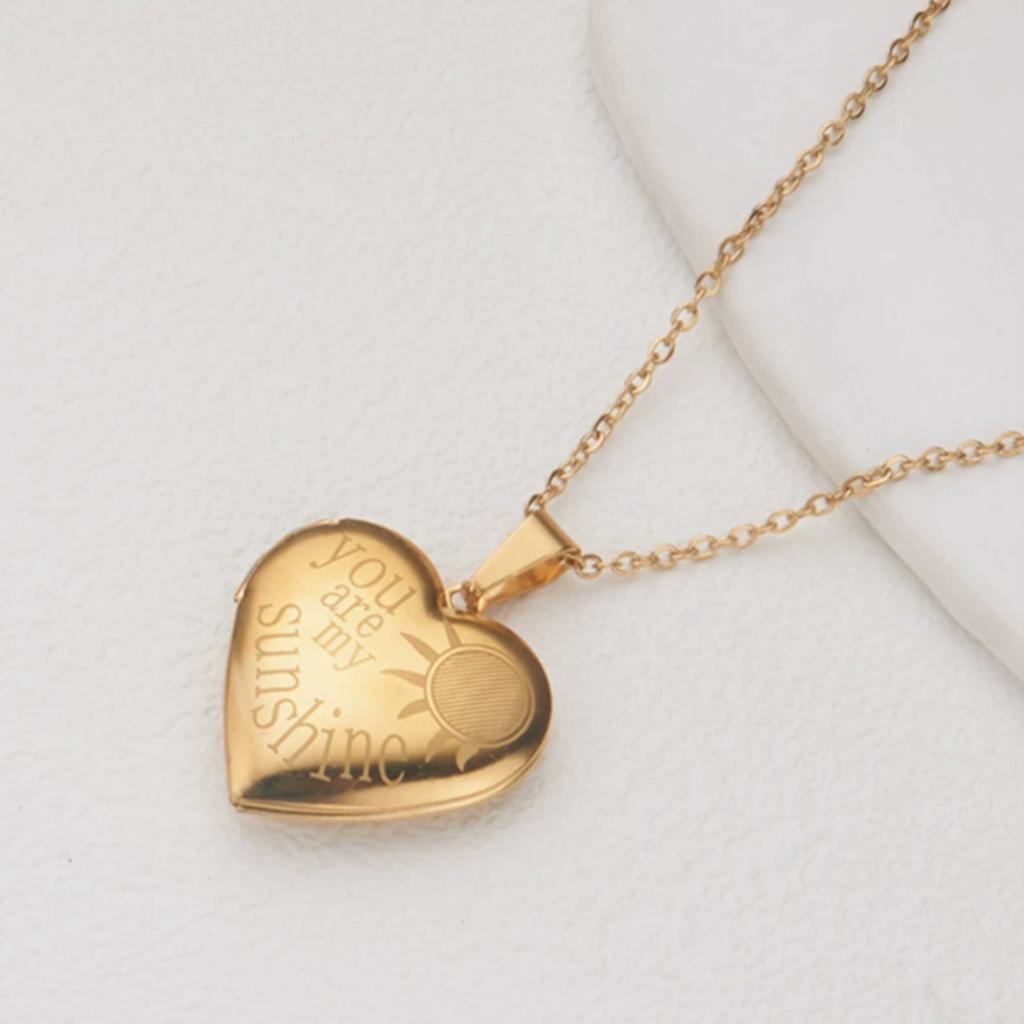 Openable Heart-shaped Sun Sunflower Pattern Photo Box Pendant Necklace