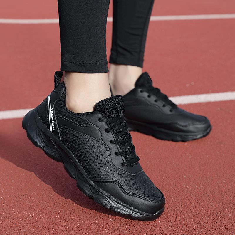 Spring and Autumn new shoes, sports shoes, leather black non-slip waterproof shoes, soft-soled shoes